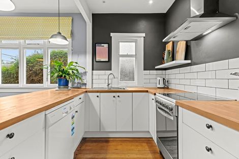 Photo of property in 2 Earl Street, Hillsborough, Christchurch, 8022