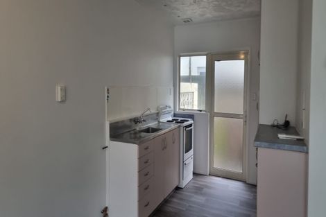Photo of property in 2/181 Marine Parade, Mount Maunganui, 3116