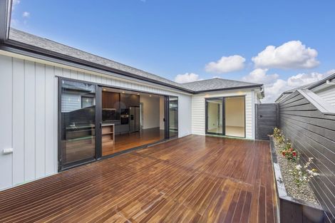Photo of property in 29 Cara Avenue, Kumeu, 0810