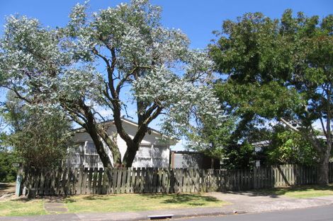 Photo of property in 21 Castleton Street, Birkdale, Auckland, 0626