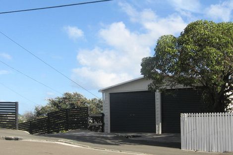 Photo of property in 42 Townsend Road, Miramar, Wellington, 6022