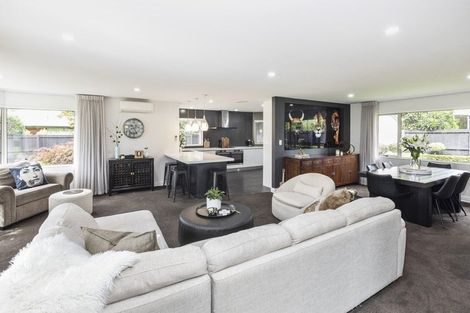 Photo of property in 20 Hussey Road, Harewood, Christchurch, 8051