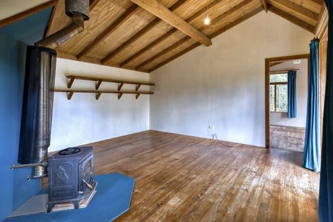 Photo of property in 42 Gibbs Road, Collingwood, 7073