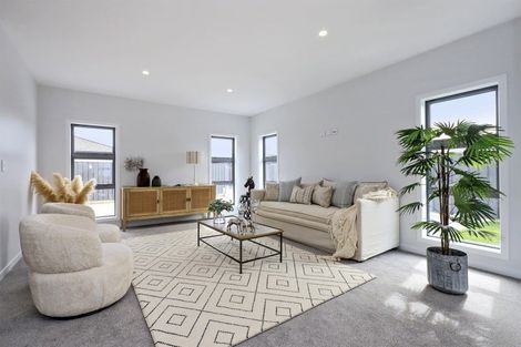 Photo of property in 9 Cassin Place, Taradale, 4112