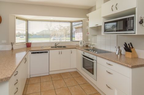 Photo of property in 7 Rochester Crescent, Rolleston, 7614