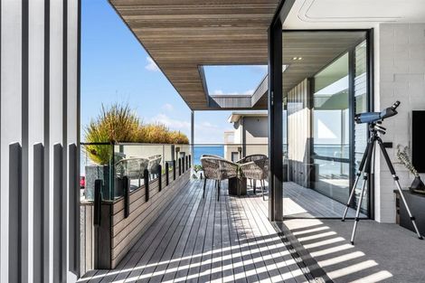 Photo of property in 41 Craig Road, Milford, Auckland, 0620