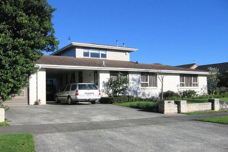 Photo of property in 5 Grange Place, Milson, Palmerston North, 4414