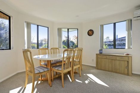 Photo of property in 20 Breadalbane Road, Havelock North, 4130