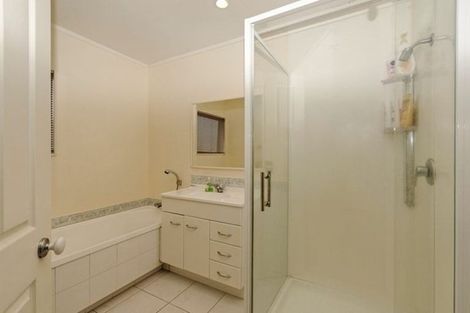 Photo of property in 22 Millstream Drive, Henderson, Auckland, 0610