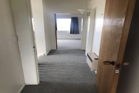 Photo of property in 17 Shastri Terrace, Khandallah, Wellington, 6035