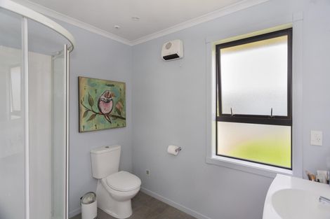 Photo of property in 18 Blue Stone Drive, Waiareka Junction, Oamaru, 9401
