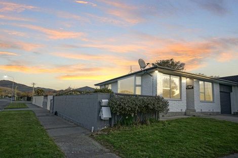 Photo of property in 90 Kaiwara Street, Hoon Hay, Christchurch, 8025