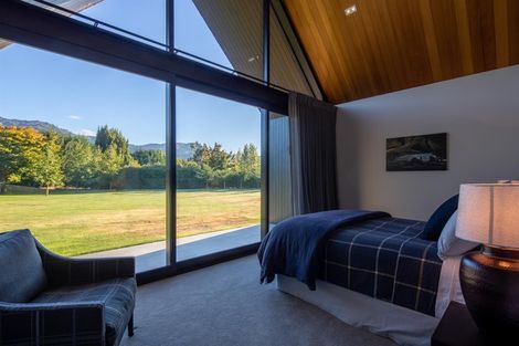 Photo of property in 3/130 Domain Road, Speargrass Flat, Queenstown, 9371