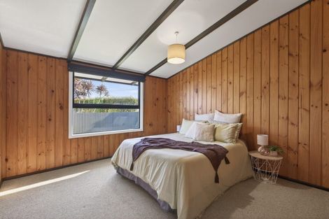 Photo of property in 41 Takiroa Street, Urenui, 4375