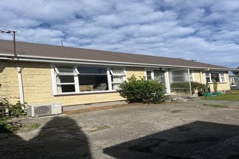 Photo of property in 8 Colesbury Street, Bishopdale, Christchurch, 8053
