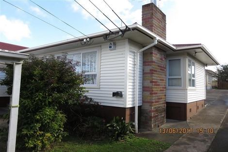 Photo of property in 5a Surrey Street, Hawera, 4610