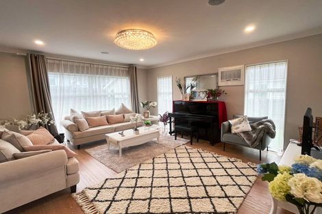 Photo of property in 16 Gumdigger Rise, Silverdale, 0932
