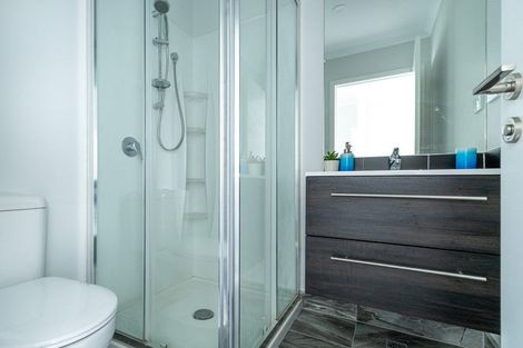 Photo of property in 6 Wharara Lane, Massey, Auckland, 0614