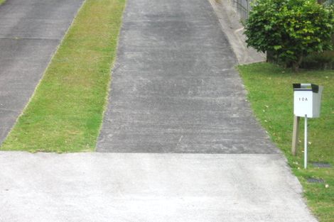 Photo of property in 10a Tamahere Drive, Glenfield, Auckland, 0629