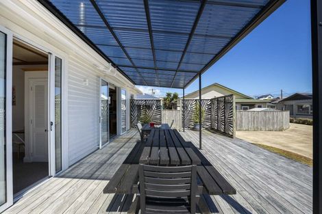 Photo of property in 7b French Street, Moturoa, New Plymouth, 4310