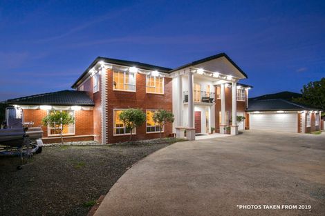 Photo of property in 18 Mansion Court, West Harbour, Auckland, 0618