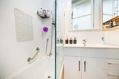 Photo of property in 8 Easton Street, Foxton, 4814