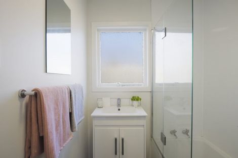 Photo of property in 253 Wellington Road, Wainuiomata, Lower Hutt, 5014