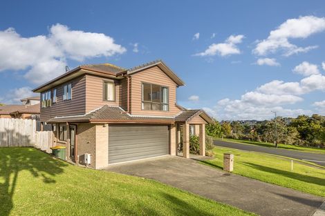 Photo of property in 2 Seamount Drive, Red Beach, 0932