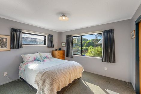 Photo of property in 4 Moana Street, Otaki Beach, Otaki, 5512