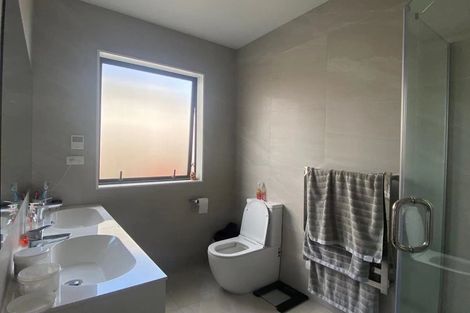 Photo of property in 12 Mamuku Drive, Massey, Auckland, 0614