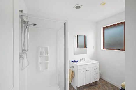 Photo of property in 30 Inwoods Road, Parklands, Christchurch, 8083