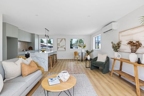 Photo of property in 15a Hamurana Place, Te Atatu Peninsula, Auckland, 0610