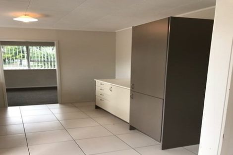 Photo of property in 74 John Walker Drive, Manurewa, Auckland, 2102