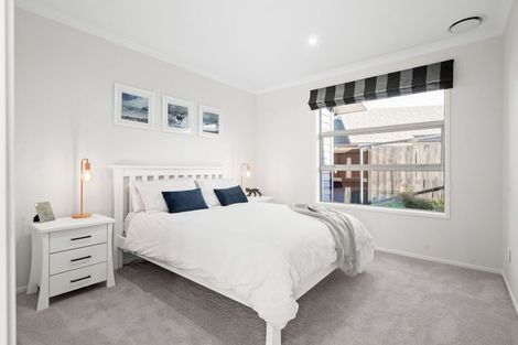 Photo of property in 140 Saint James Drive, Huntington, Hamilton, 3210