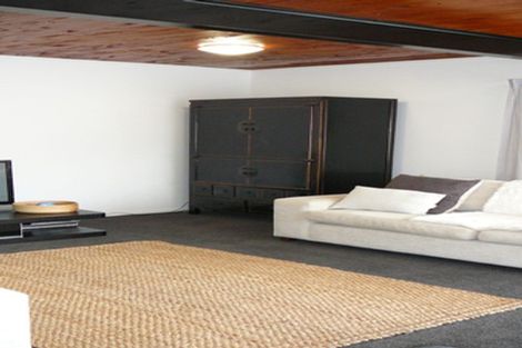 Photo of property in 35 Kowhai Street, Hamilton Lake, Hamilton, 3204