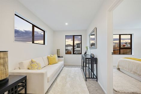 Photo of property in 4 Whale Bay Rise, Gulf Harbour, 0930