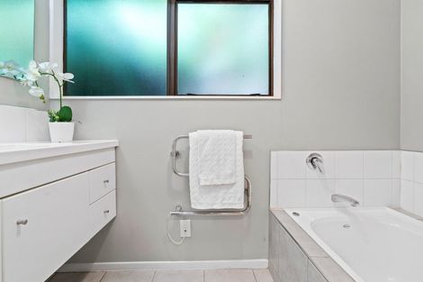 Photo of property in 37 Tanekaha Drive, Parahaki, Whangarei, 0112