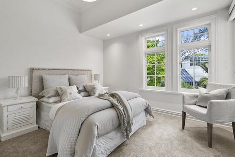 Photo of property in 1 Grove Road, Devonport, Auckland, 0624