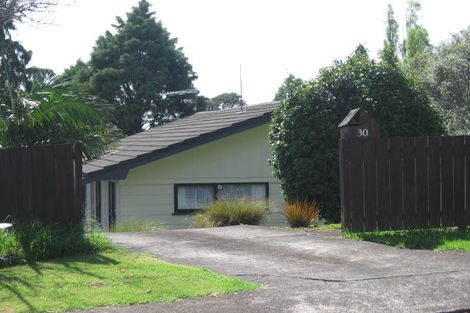 Photo of property in 30 Pokapu Street, Titirangi, Auckland, 0600