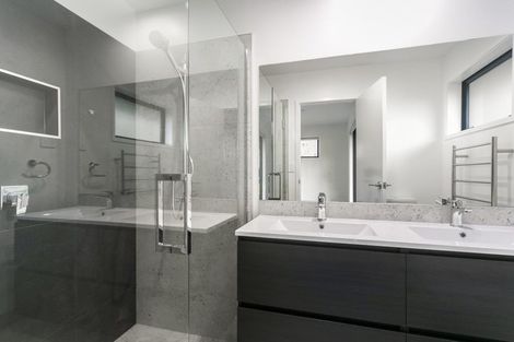 Photo of property in 3 Maraeariki Avenue, Orewa, 0931