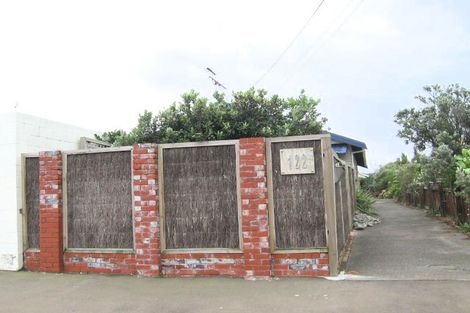 Photo of property in 122a Apu Crescent, Lyall Bay, Wellington, 6022