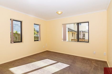 Photo of property in 117 Keri Vista Rise, Papakura, 2110