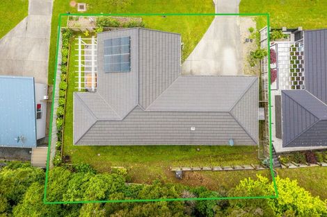 Photo of property in 15 Banks Boulevard, Whitby, Porirua, 5024