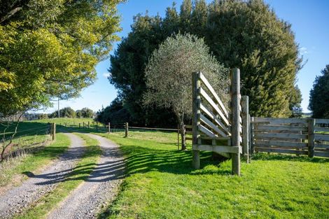 Photo of property in 99 Kapukapu Road, Hamurana, Rotorua, 3096