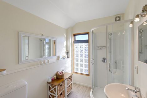 Photo of property in 2/3 Melrose Street, Christchurch Central, Christchurch, 8013