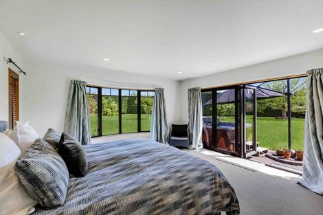 Photo of property in 27 Pohutukawa Drive, Levin, 5571