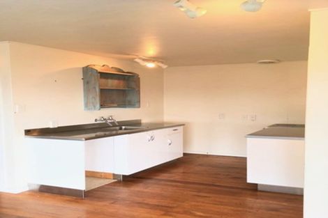Photo of property in 60 Orangi Kaupapa Road, Northland, Wellington, 6012