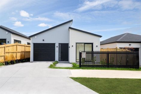 Photo of property in 40 Whakairo Crescent, Gulf Harbour, 0930