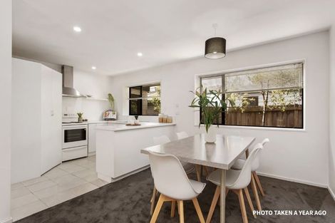 Photo of property in 30 Lees Road, Strowan, Christchurch, 8052