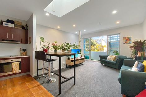 Photo of property in 21/30 Hanson Street, Mount Cook, Wellington, 6021